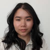 Sitter Profile Image: Holly F.