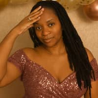 Sitter Profile Image: Nia W.