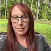 Sitter Profile Image: Shannon F.