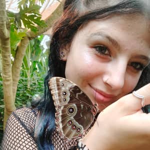 Sitter Profile Image: Noann G.