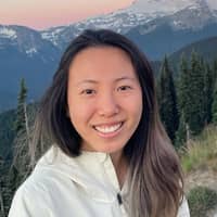 Sitter Profile Image: Angela Y.