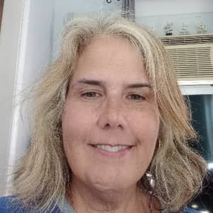 Sitter Profile Image: Dianne L.