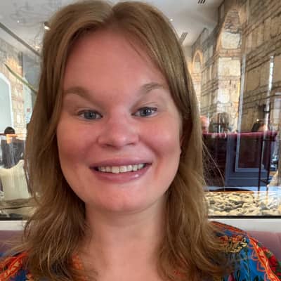 Sitter Profile Image: Hattie R.