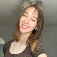 Sitter Profile Image: Lucy M.