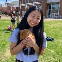 Sitter Profile Image: Chloe M.