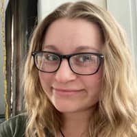 Sitter Profile Image: Emily V.