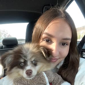 Sitter Profile Image: Ally H.