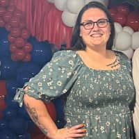 Sitter Profile Image: Shellie P.