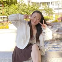 Sitter Profile Image: Yunseol C.