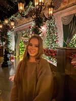 Sitter Profile Image: Mia H.