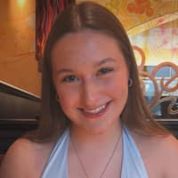 Sitter Profile Image: Paige F.