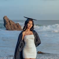 Sitter Profile Image: Alyssa P.