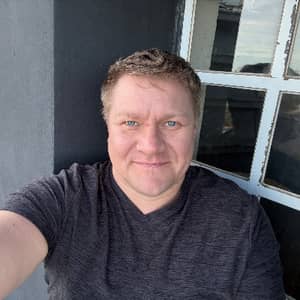 Sitter Profile Image: Andrii K.