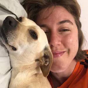 Sitter Profile Image: Laura G.