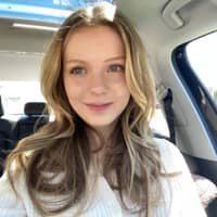 Sitter Profile Image: Hope H.