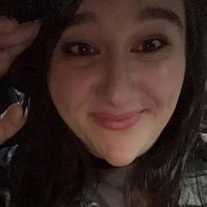 Sitter Profile Image: Cheyenne F.