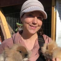 Sitter Profile Image: Angela P.