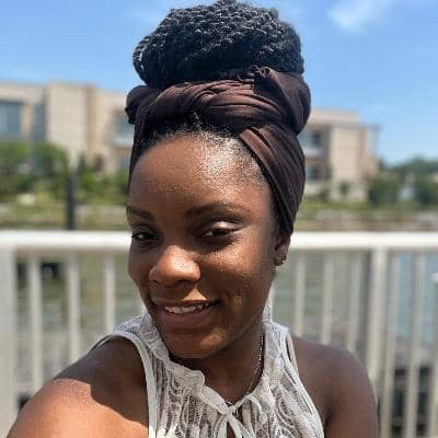 Sitter Profile Image: JHahna T.