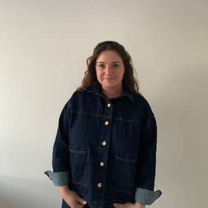 Sitter Profile Image: Delwyn J.