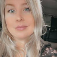 Sitter Profile Image: Amanda L.