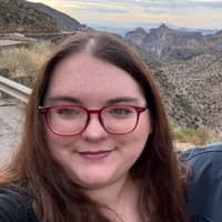 Sitter Profile Image: Miranda N.