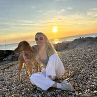 Sitter Profile Image: Louise W.