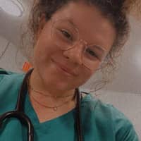 Sitter Profile Image: Shelby G.