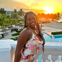 Sitter Profile Image: Tania L.