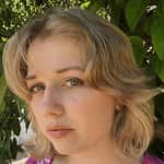 Sitter Profile Image: Laurel C.