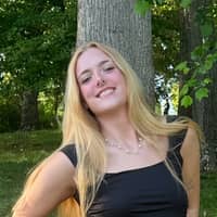 Sitter Profile Image: Emma K.