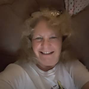 Sitter Profile Image: Susan R.