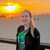 Sitter Profile Image: Sarah T.