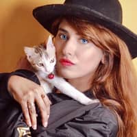 Sitter Profile Image: Heena H.