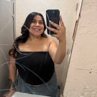 Sitter Profile Image: Lesly H.