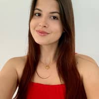 Sitter Profile Image: Laura A.