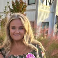 Sitter Profile Image: Victoria P.