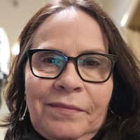 Sitter Profile Image: Lori S.