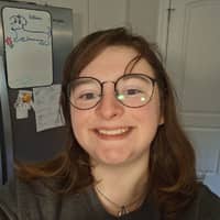 Sitter Profile Image: Hannah Y.