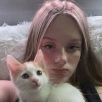 Sitter Profile Image: Erin E.