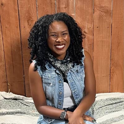 Sitter Profile Image: Savina S.