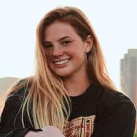 Sitter Profile Image: Andie V.