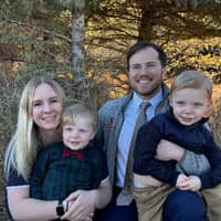 Sitter Profile Image: Alexa & Jayson N.