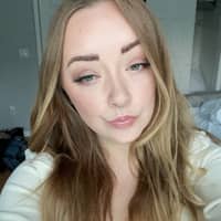 Sitter Profile Image: Shelby K.