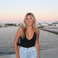 Sitter Profile Image: Chloe G.