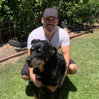 Sitter Profile Image: Luis L.