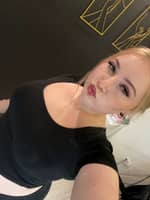 Sitter Profile Image: Elaine L.