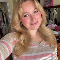 Sitter Profile Image: Raegan J.