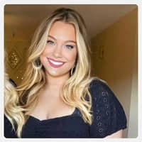 Sitter Profile Image: Alexandra B.