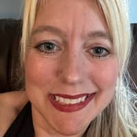 Sitter Profile Image: April B.