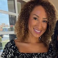 Sitter Profile Image: Yvonne E.